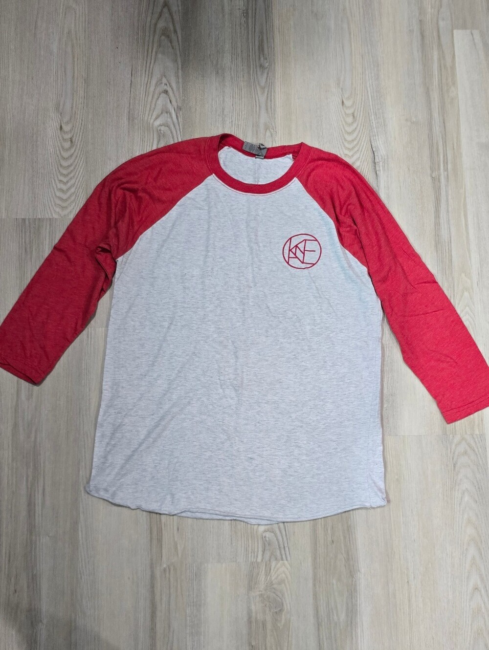 Kane Brown Heather Gray & Red Raglan Baseball Tee Tour Merch Size L - Picture 1 of 5